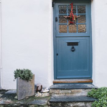 Christmas door at Port Isaac