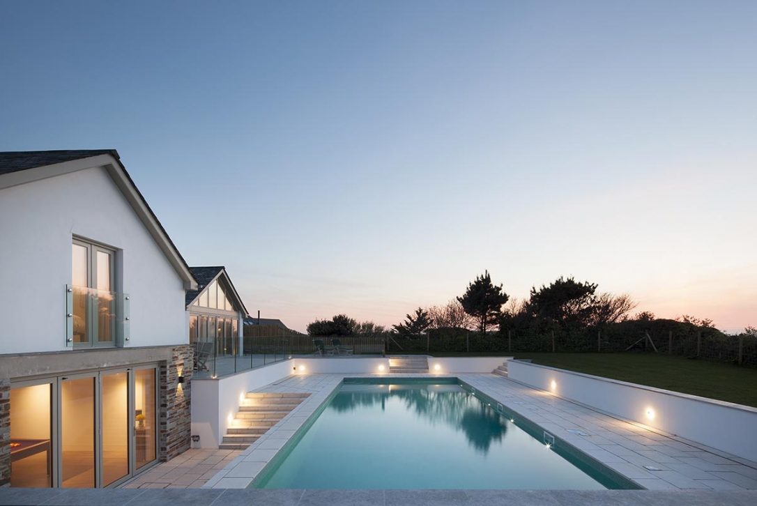 The outdoor swimming pool at Mordros near Daymer Bay